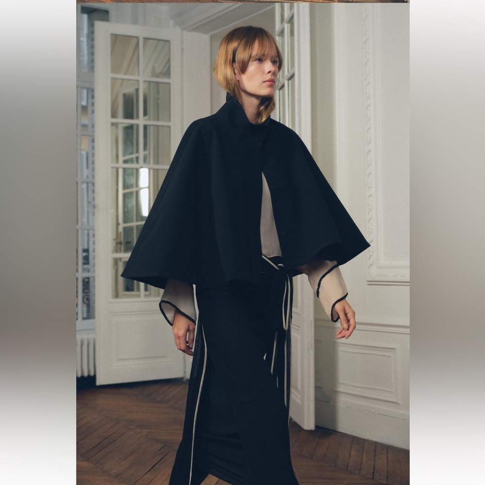 ZARA SHORT CAPE